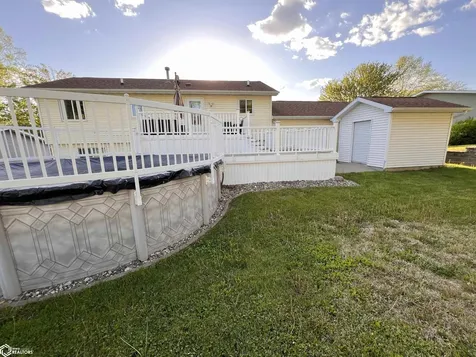 *** *** *** *** Belle Plaine IA 52208