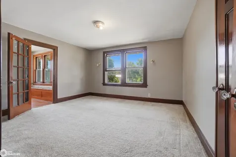 415 S Gunnison Street Burlington IA 52601