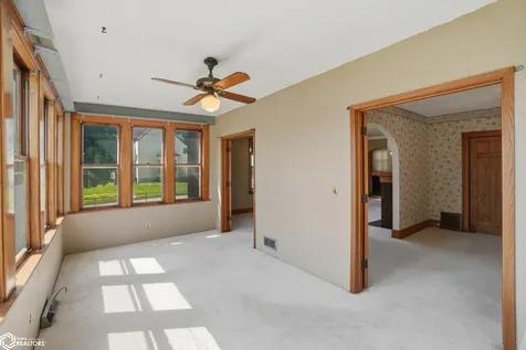 415 S Gunnison Street Burlington IA 52601
