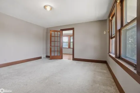 415 S Gunnison Street Burlington IA 52601