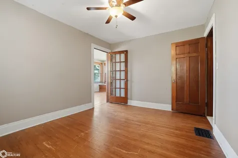 415 S Gunnison Street Burlington IA 52601