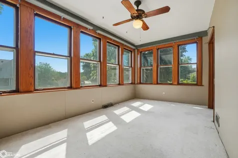 415 S Gunnison Street Burlington IA 52601