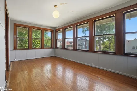 415 S Gunnison Street Burlington IA 52601