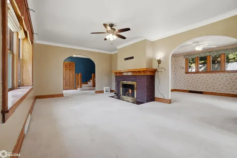 415 S Gunnison Street Burlington IA 52601