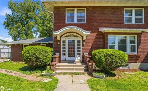 415 S Gunnison Street Burlington IA 52601