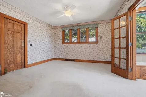 415 S Gunnison Street Burlington IA 52601