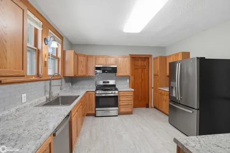 415 S Gunnison Street Burlington IA 52601