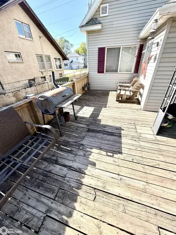 212 12th Street NW Mason City IA 50401