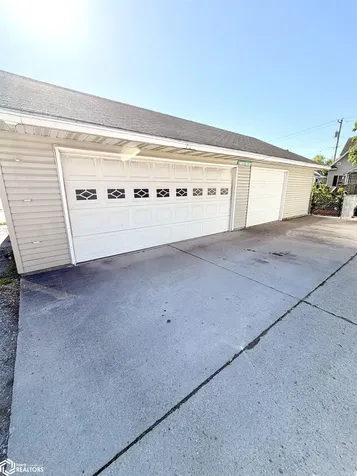 212 12th Street NW Mason City IA 50401