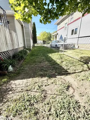 212 12th Street NW Mason City IA 50401