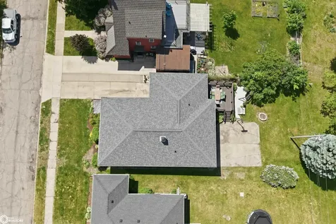 410 N 9th Street Marshalltown IA 50158