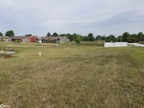 Lot 16 Benton Avenue E Albia IA 52531