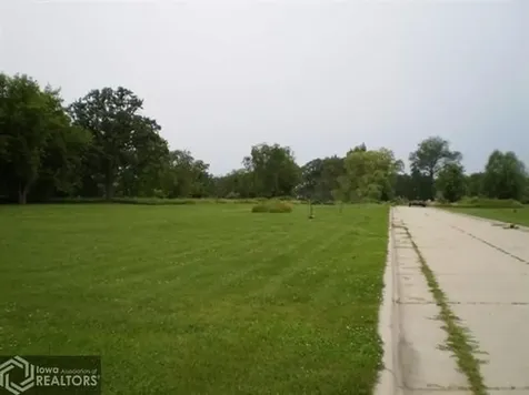 5 Armory Lane Hampton IA 50441