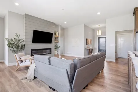 4029 Broomfield Drive Cedar Falls IA 50613