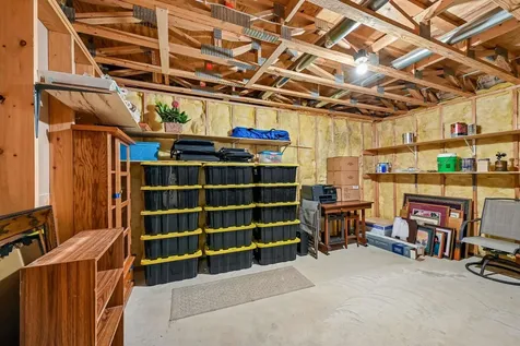 2524 NW 3rd Park Avenue Waverly IA 50677