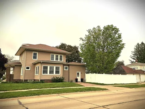 401 N Walnut Avenue New Hampton IA 50659