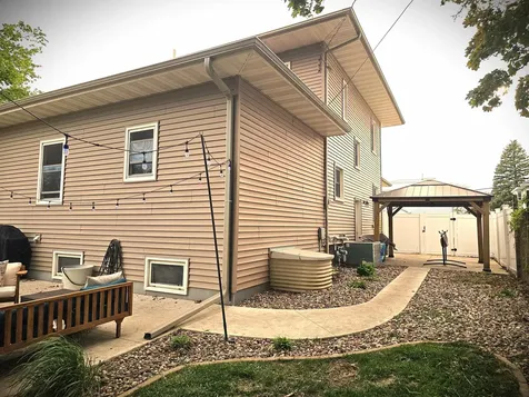 401 N Walnut Avenue New Hampton IA 50659