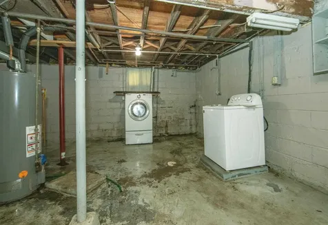 925 Forest Avenue Waterloo IA 50702