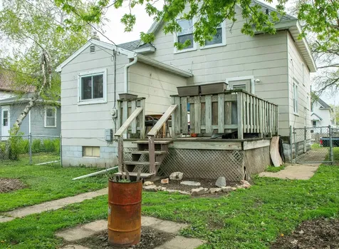 925 Forest Avenue Waterloo IA 50702