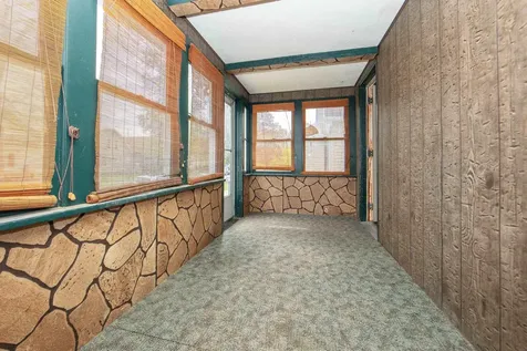 925 Forest Avenue Waterloo IA 50702