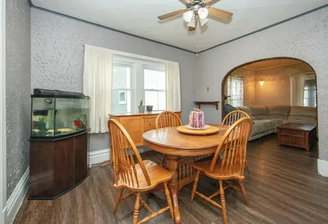 925 Forest Avenue Waterloo IA 50702