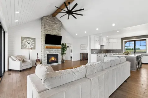 7343 Wagner Road Cedar Falls IA 50613