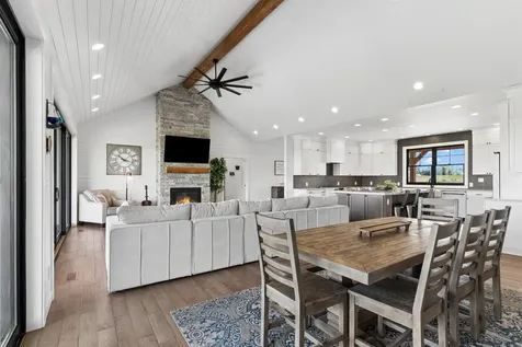 7343 Wagner Road Cedar Falls IA 50613