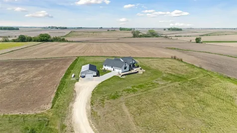7343 Wagner Road Cedar Falls IA 50613