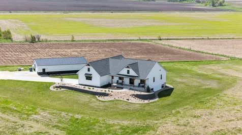 7343 Wagner Road Cedar Falls IA 50613