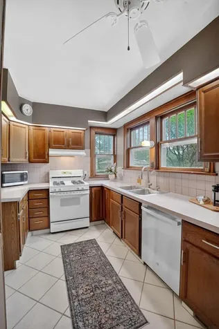 2310 Tremont Street Cedar Falls IA 50613