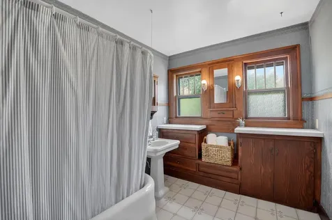 2310 Tremont Street Cedar Falls IA 50613