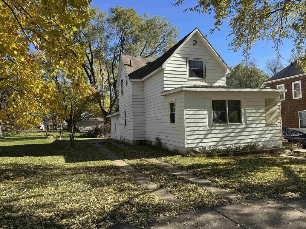 141 NW 2nd Avenue Oelwein IA 50662