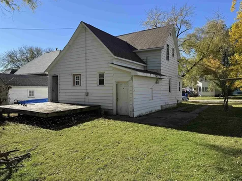 141 NW 2nd Avenue Oelwein IA 50662