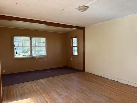 141 NW 2nd Avenue Oelwein IA 50662
