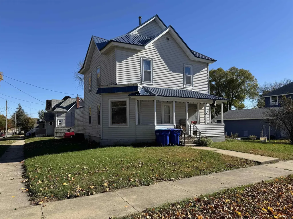319 NW 2nd Avenue Oelwein IA 50662