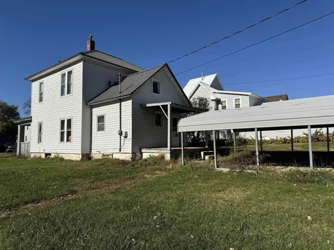 229 SE 4th Avenue Oelwein IA 50662
