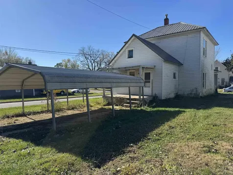 229 SE 4th Avenue Oelwein IA 50662