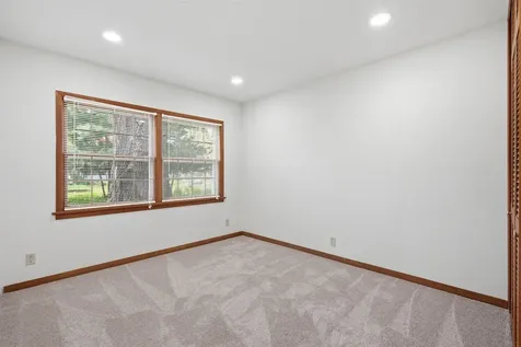 516 Forrest Road Cedar Falls IA 50613