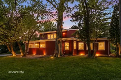 516 Forrest Road Cedar Falls IA 50613