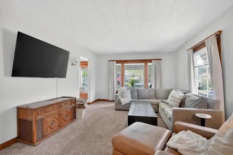 1815 Clay Street Cedar Falls IA 50613
