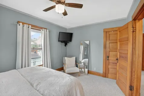 1815 Clay Street Cedar Falls IA 50613