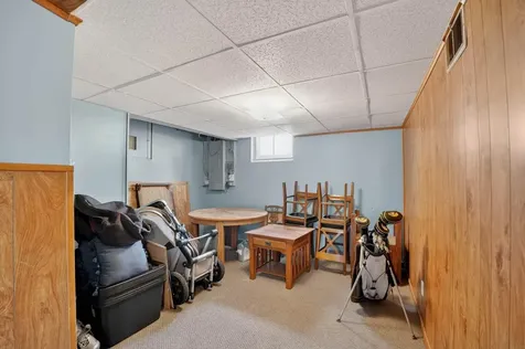 1815 Clay Street Cedar Falls IA 50613