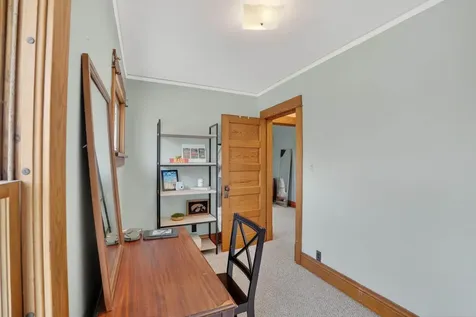 1815 Clay Street Cedar Falls IA 50613