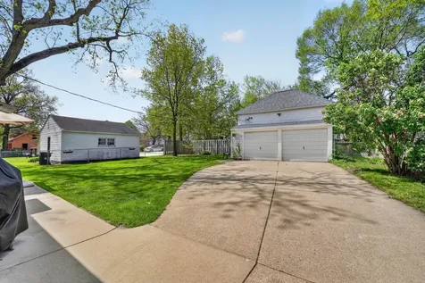 1815 Clay Street Cedar Falls IA 50613