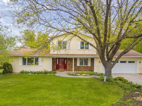 910 Juanita Avenue Cedar Falls IA 50613