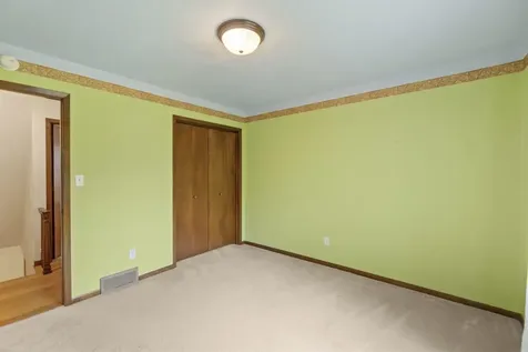 910 Juanita Avenue Cedar Falls IA 50613