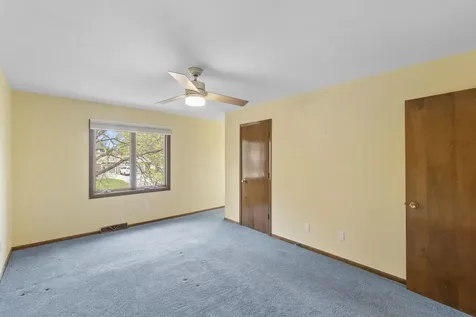 910 Juanita Avenue Cedar Falls IA 50613