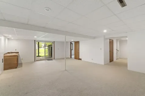 910 Juanita Avenue Cedar Falls IA 50613