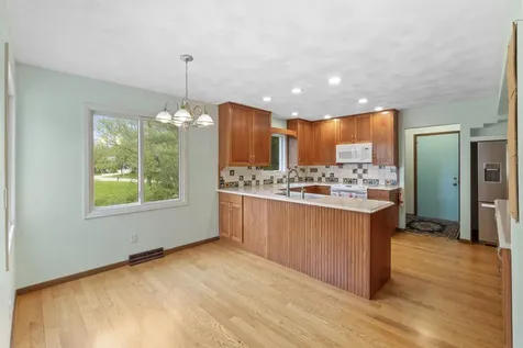 910 Juanita Avenue Cedar Falls IA 50613