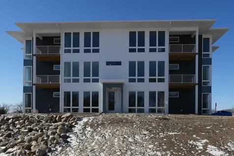 4015 Cedar Heights Drive Cedar Falls IA 50613